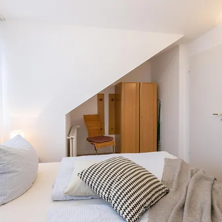 Апартаменты M3 - Apartmenthaus Marienburger Str 4 - Feriendomizil Hollich Грёмиц